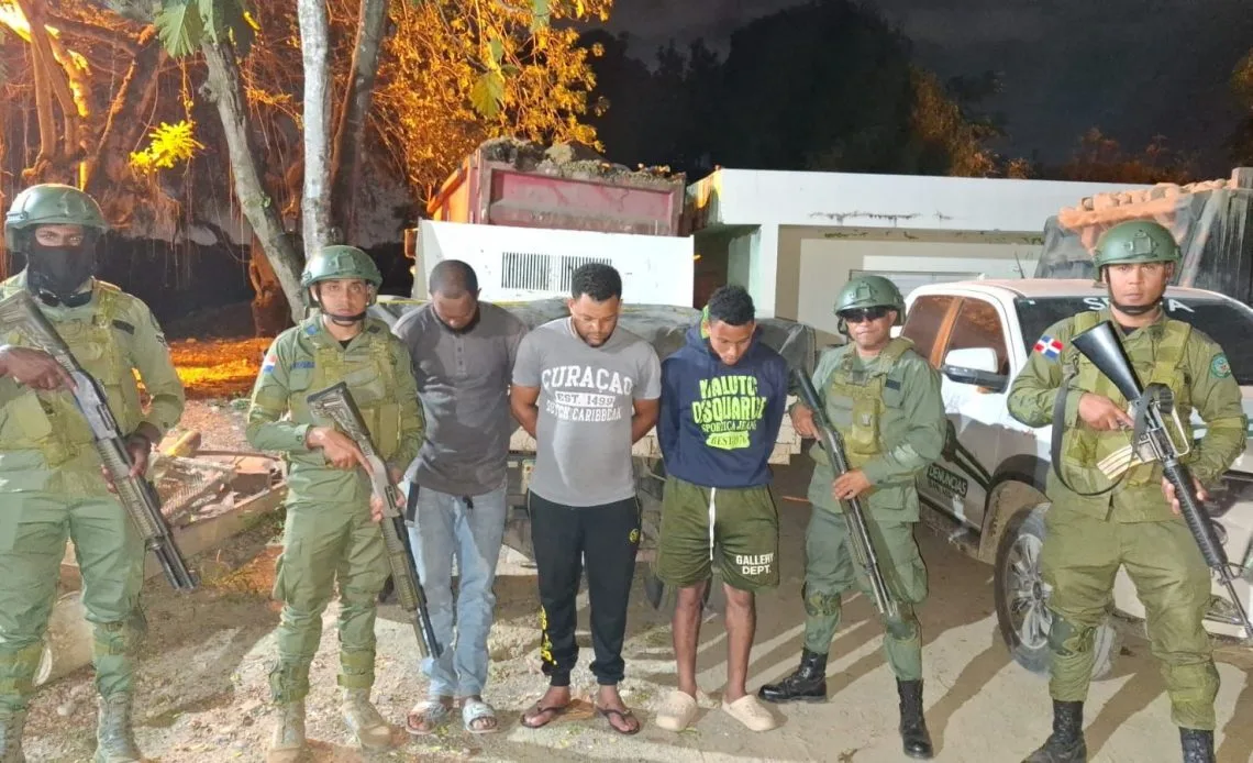 FDE98276 CEF9 47DC A089 C666BFA3E1F2