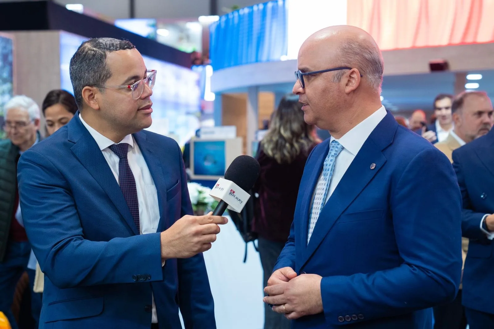 Igor Rodriguez director general del IDAC durante entrevista en FITUR