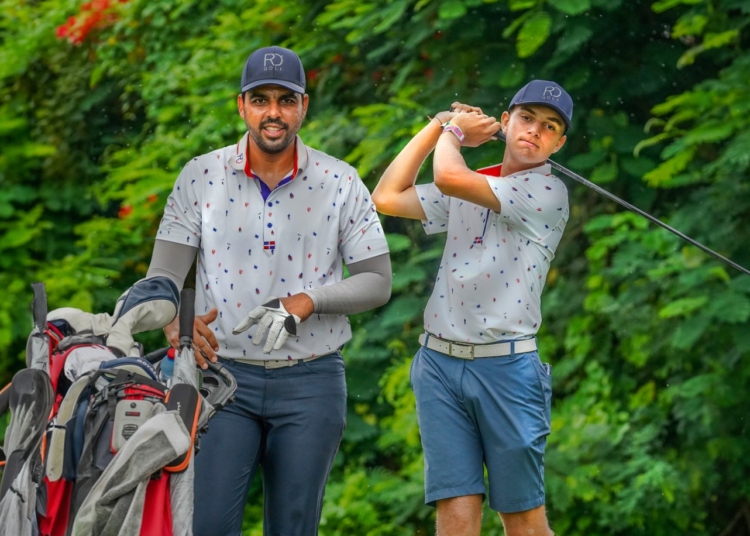 Los golfistas Rhadames Pena y Rodrigo Huerta