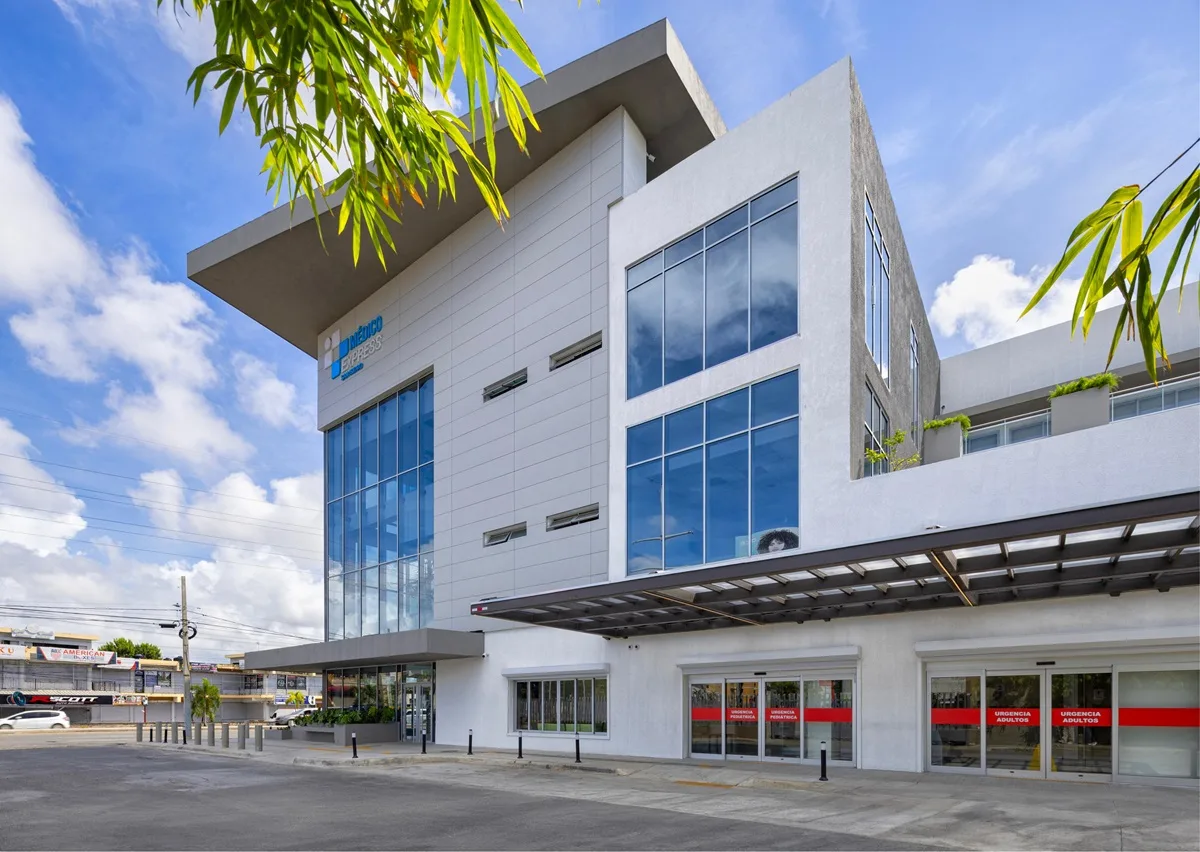 Medico Express fachada lateral