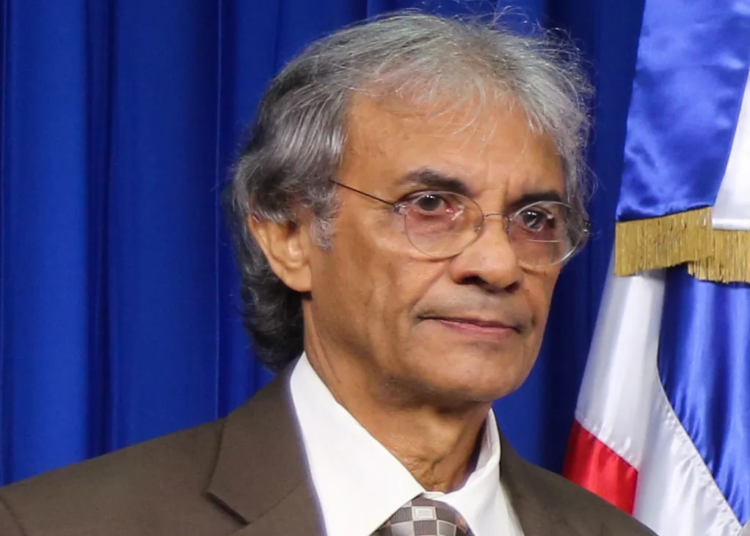 Rafael Mena andeclip