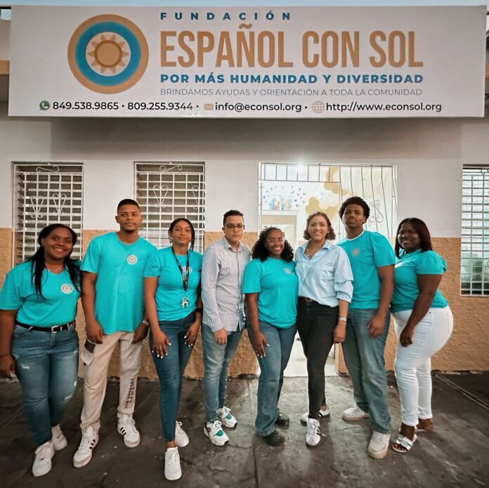 La fundación español con sol celebra su 5.º aniversario transformando vidas en san cristóbal