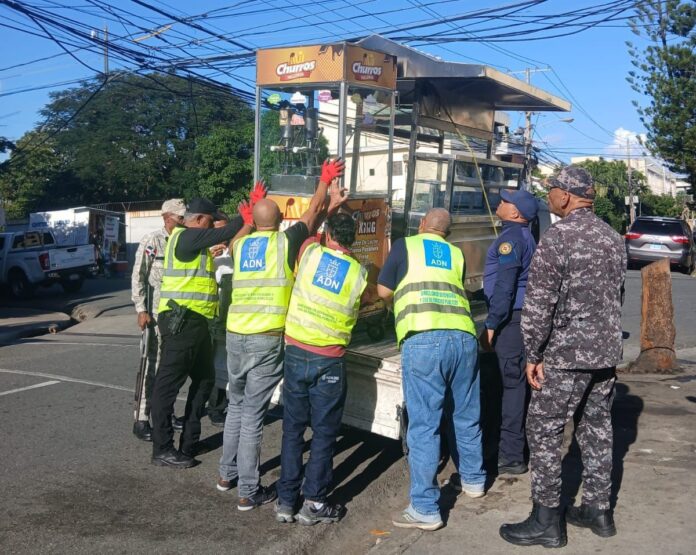 Adn recupera espacios públicos en la zona universitaria