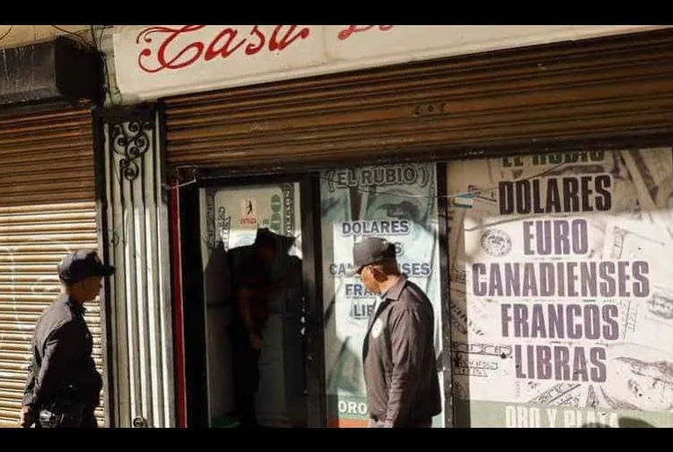 apresan a 2 hermanos asaltaron casa de cambio en ciudad colonial focus 0 0 896 504