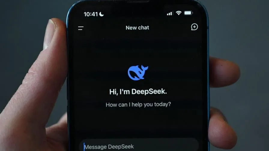deepseek focus 0 0 896 504