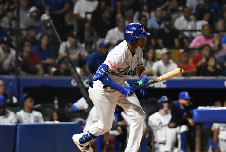 lidom licey no cede su primer lugar y frena al escogido focus 0.2 0.58 896 504