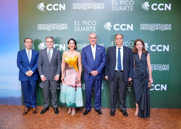 1 Foto Principal 3452 Jose Manuel Gonzalez Alejandro Gonzalez Raquel ArbajeLuis Abinader Jose Miguel Gonzalez y Isabel Gonzalez scaled