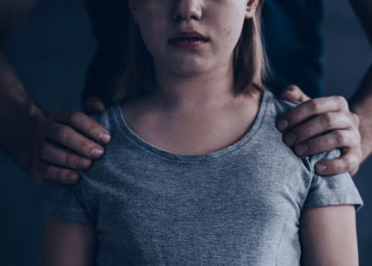 15 infancia maltrato 2300 e1710765321473