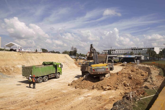 A toda velocidad avanza la construcción del túnel en la Plaza de la Bandera