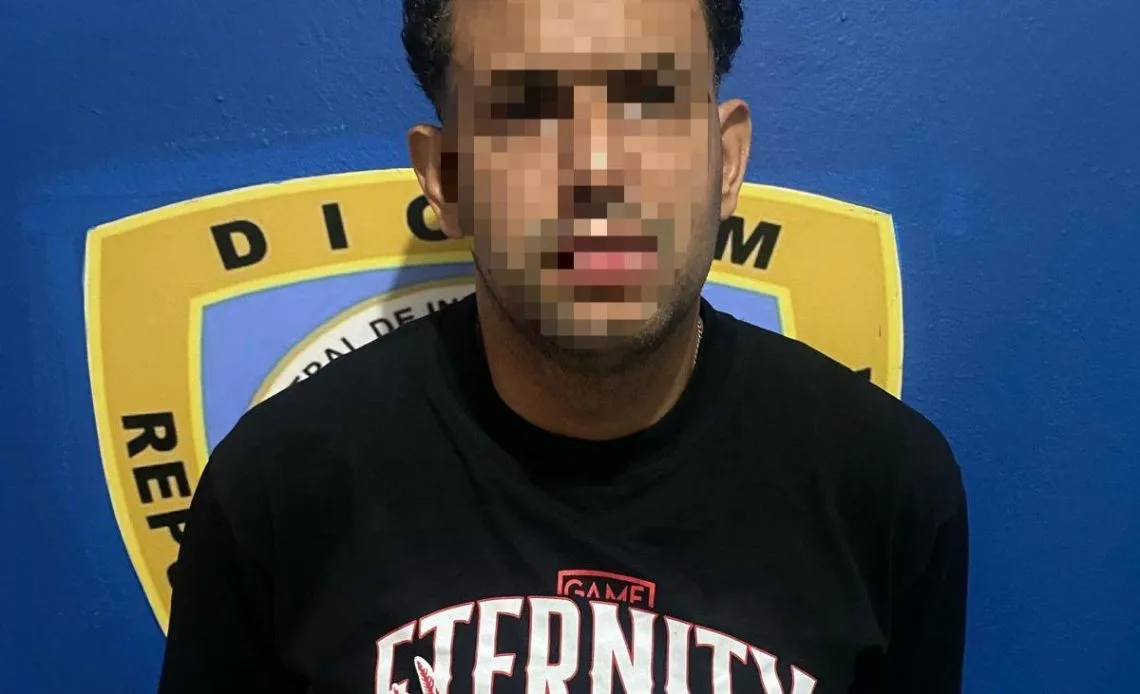 8F545B33 3A06 445A B750 99C0C0FF2EA2