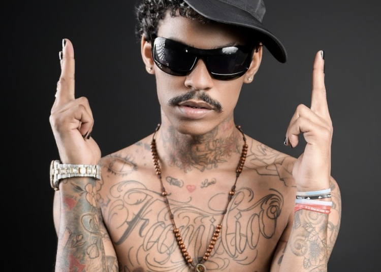 C6A8B6C8 71AA 4A10 B100 43606A65F134