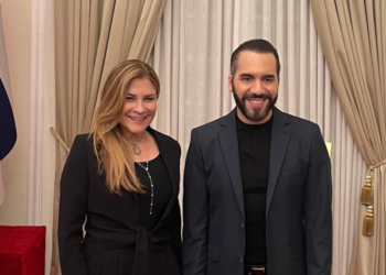 Carolina Mejia y Nayib Bukele Foto Fuente Externa e1739279566929