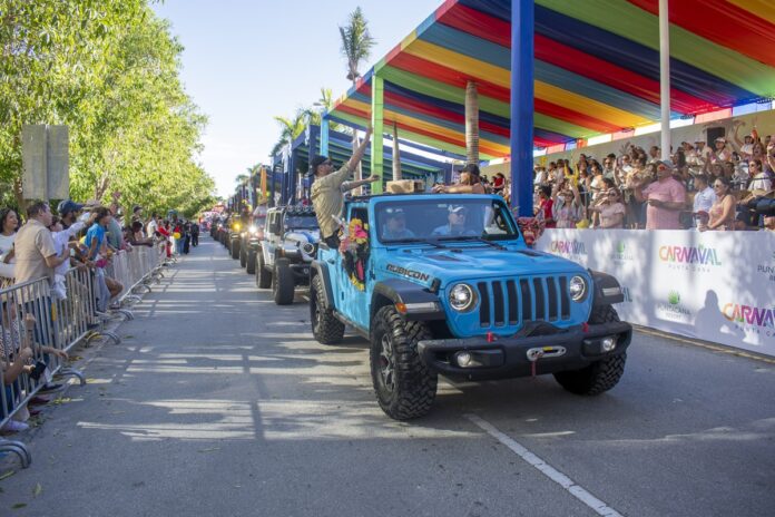 Reid & Compañía con su marca Jeep se une al Carnaval de Punta Cana 2025 con el “Jeep Ducking” 