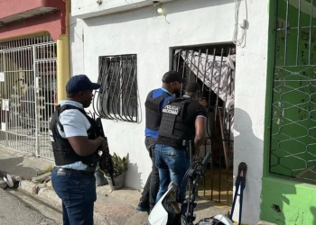 E021B792 8FAF 44B7 A26F F233B207791F