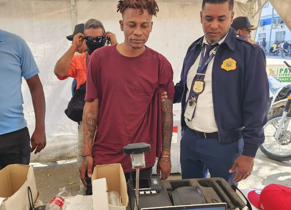 E15B4523 B72D 4FE1 9B4F 5940243C21EB