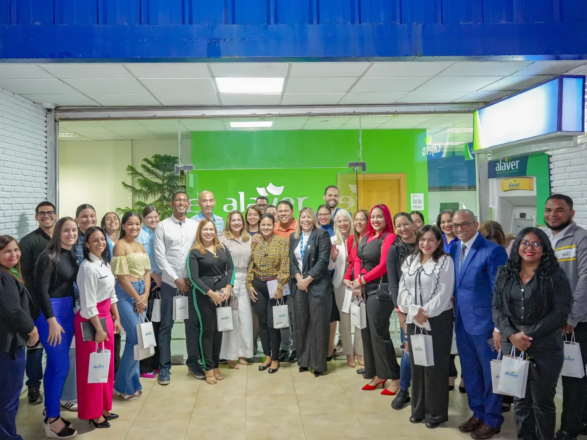 Ejecutivos de Alaver y asociados SFM 1