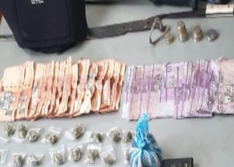 F90E2CA8 5009 4817 AD1B 4501A34EFAF4