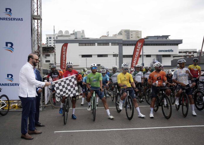 Banreservas marca la salida Vuelta Ciclística Independencia Nacional edición 46