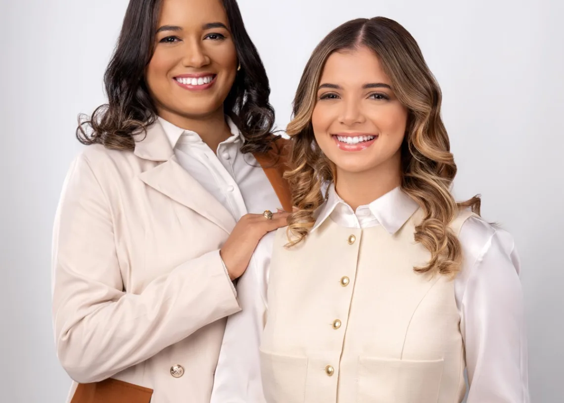 Foto fundadoras paola corona y joana hernandez