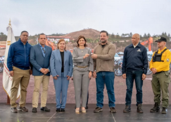 Raquel pena y paino henriquez lanzan iniciativa para prevencion de incendios forestales en 2025 1536x1024 1 728x485 1