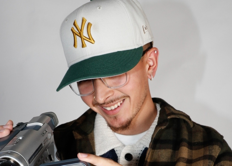 Rique estrena un nuevo Lanzamiento de Bien Volao