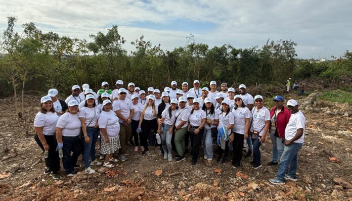 Hospital Hugo Mendoza realiza exitosa jornada de reforestación con apoyo de Medioambiente