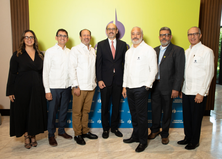 Zariomyt Hernandez Jorge David Perez Erickson Baez Roberto Despradel Victor Bencosme Ramon Aquino Plinio Hernandez scaled