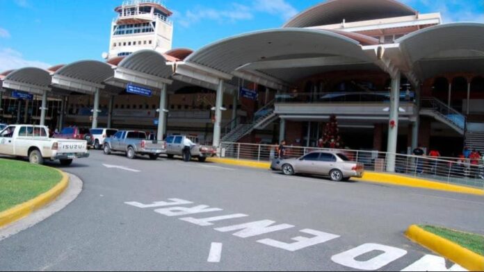 Alertan sobre ataques con láser en aeropuertos del país