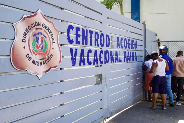 dominicanos deportados desde ee uu y pr a inicios de febrero 1 focus 0 0 896 504