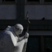 Estatua papa ap ap25050496074755 focus min0. 24 min0. 3 896 504 1