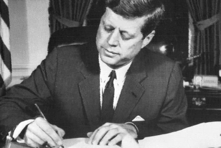 hoy es lunes 3 de febrero del 2025 1 focus 0 0 896 504