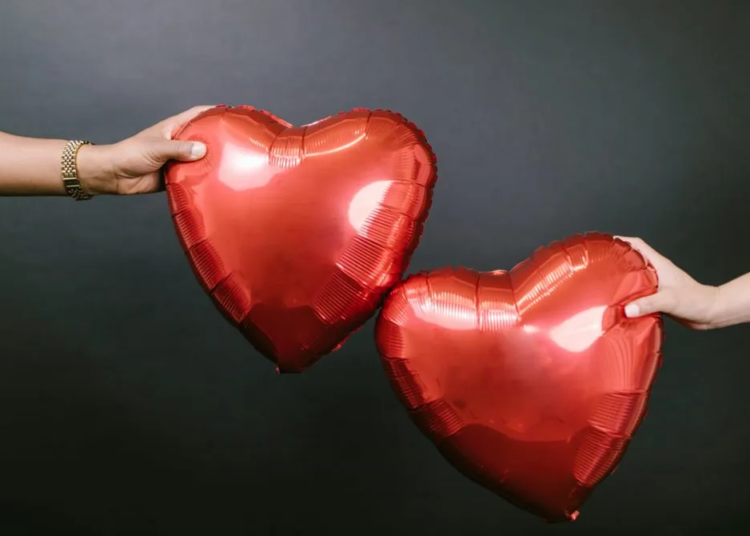 san valentin 14 de febrero enamorados 1000x670 1