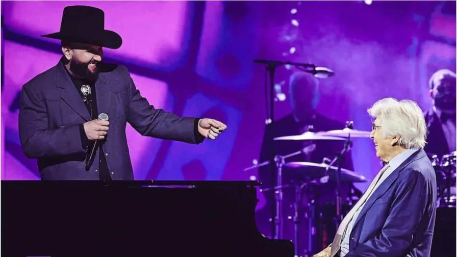 shakira y carin leon se convierten en reyes del premio lo nuestro 1 focus min0.43 0.57 896 504