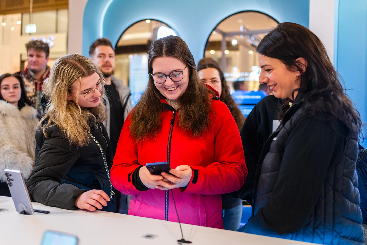 009 Samsung Galaxy S25 Series Arrives Worldwide