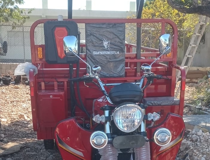 La alcaldía de Cabral adquirió dos modernas motocargas