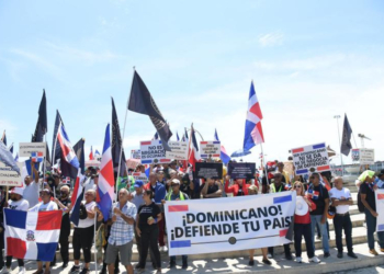 Movimiento patriótico facilita transporte para marcha en friusa