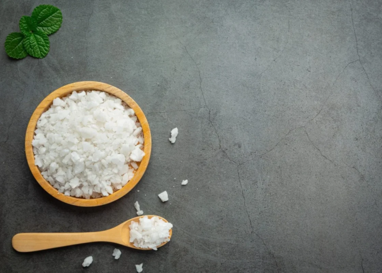 4 senales desconocidas del consumo excesivo de sal 1500x1000.jpg scaled