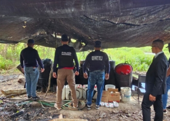 Autoridades desmantelan laboratorios clandestinos de cleren en monte plata