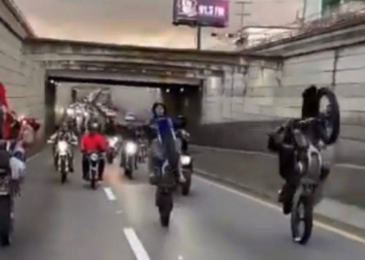 77E65E5B 139C 4740 BD03 6C55FED377B6