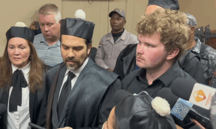 C52F1421 4BC2 4CC4 8A88 ACB684CAF720