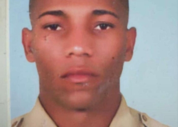 FB5FAB2F 9B4B 4B6D B463 4EDE66C58EFB