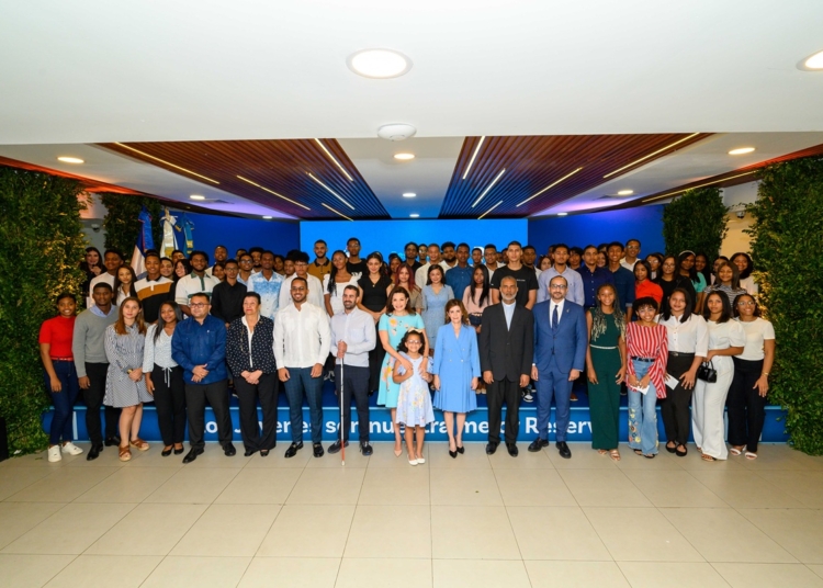 Voluntariado banreservas abre 84 nuevas plazas para su programa de becas