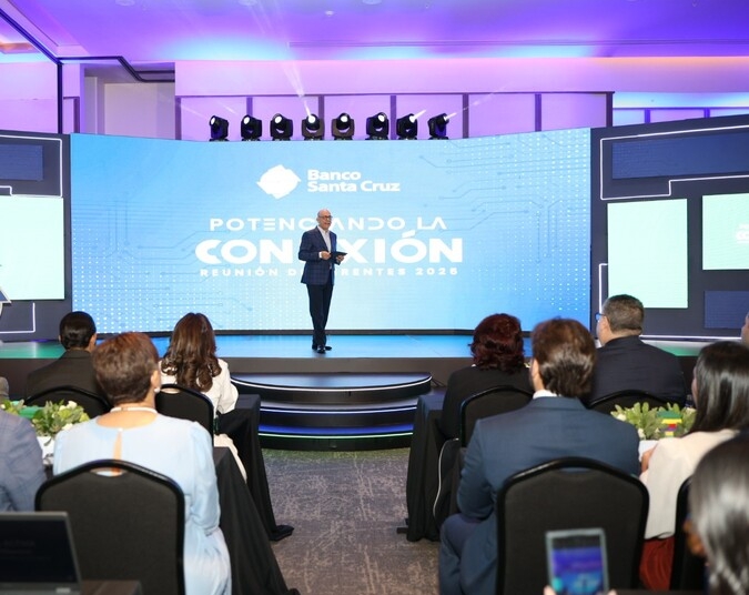 Fausto Pimentel Pena presidente ejecutivo durante el evento