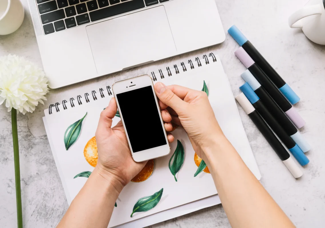 Un hábito que muchos pasan por alto es reiniciar el dispositivo con regularidad.