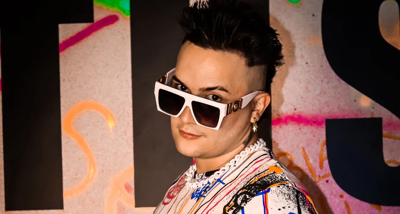 Stiven Saxo Revoluciona el Tech House con el Lanzamiento de Sincronia y Oriente