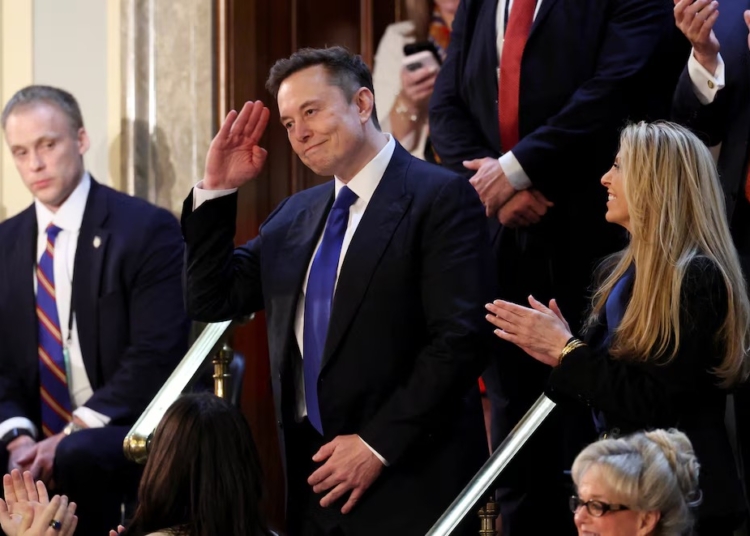 Trump elogia a Musk en su discurso