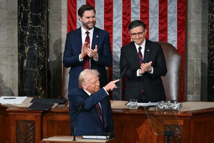 Trump presume logros en sus primeros 43 días de gobierno y promete un Estados Unidos “imparable”