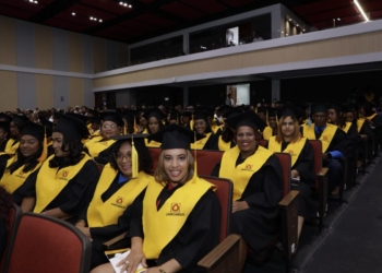 Uniremhos celebra su sexagesima tercera graduacion con un llamado a ver el futuro del trabajo 3 scaled
