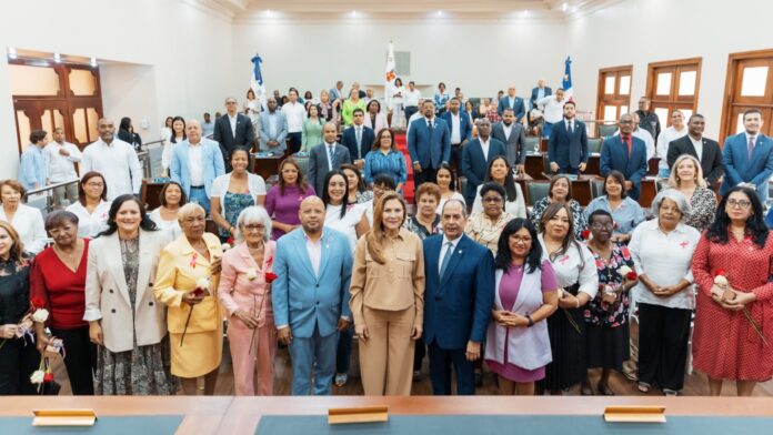 Alcaldía y regidores reconocen Heroínas de la Cotidianidad en conmemoración del Día Internacional de la Mujer