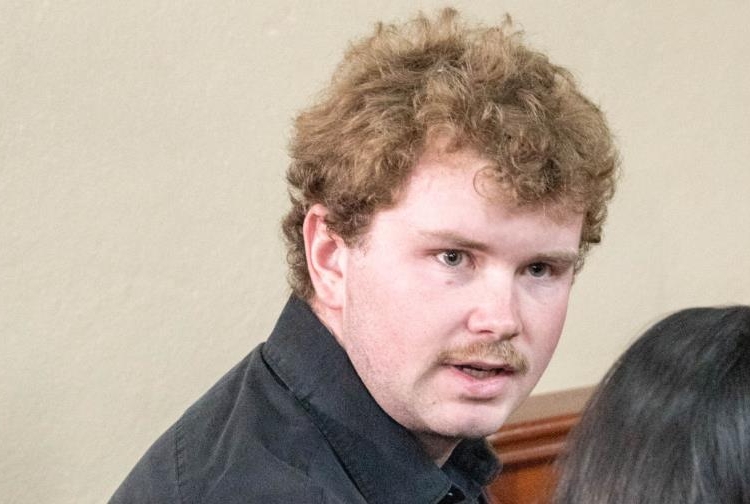 c61c7665 7ff5 4992 9e58 b40c8b1596c3 35479508 focus 0.2 0.26 896 504